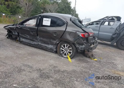 2015 Mazda Mazda3 I Touring z USA, uszkodzony, nr VIN 3MZBM1L72FM125094